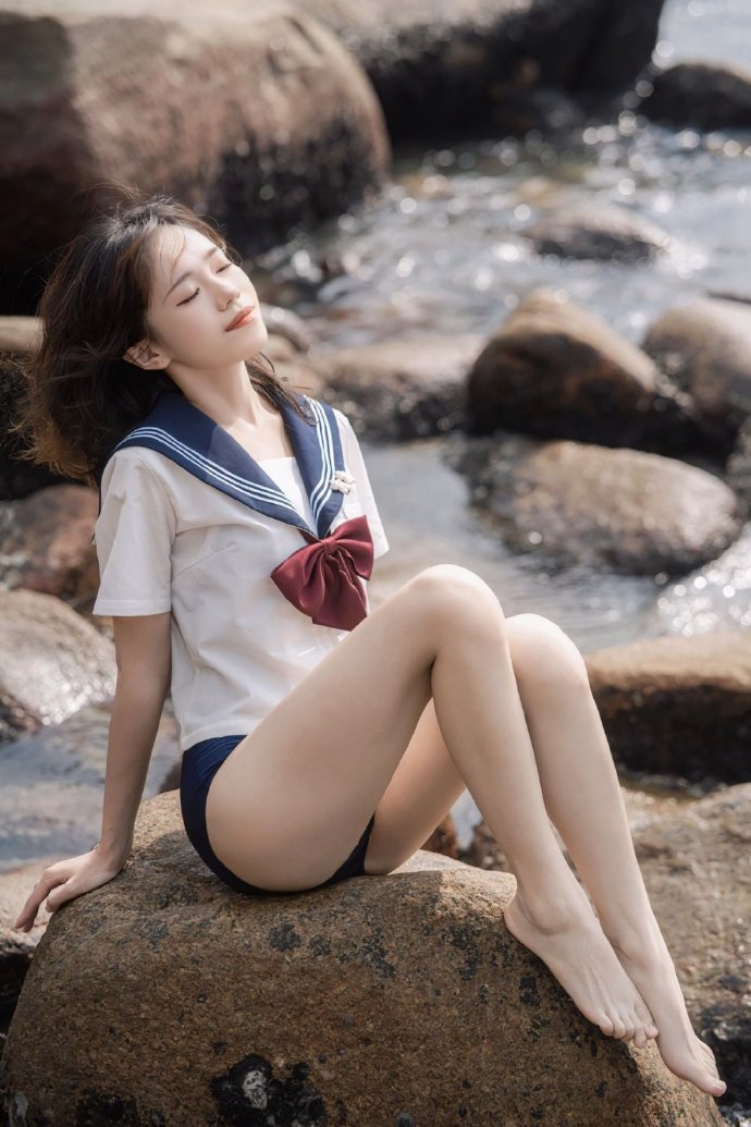 在线阅读下拉式无广告-霓虹·清爽系条漫
